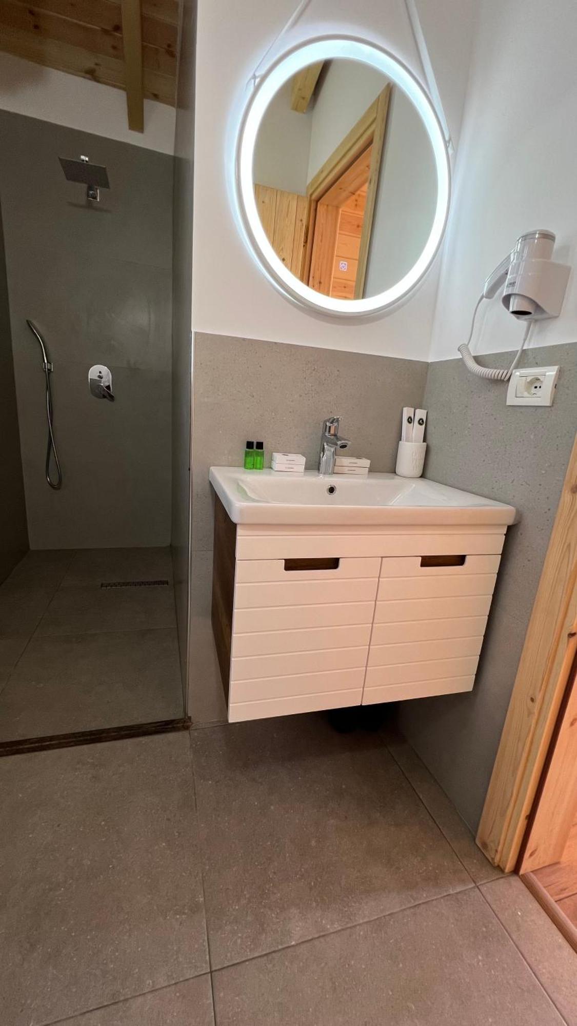 Fishta Guesthouse - Mrizi I Zanave Fishte Экстерьер фото
